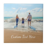 Personalize seu presente de Azulejo cerâmico fotog<br><div class="desc">Azulejo de Cerâmica de Fotografias e Texto Personalizado - Único Design - Família Personalizada/Amigos ou Oferta de Azulejos Pessoais - Adicione seu Texto e Foto - Redimensione e mova elementos com a ferramenta Personalização! Escolha fonte / tamanho / cor! Boa Sorte - Seja Feliz :)</div>