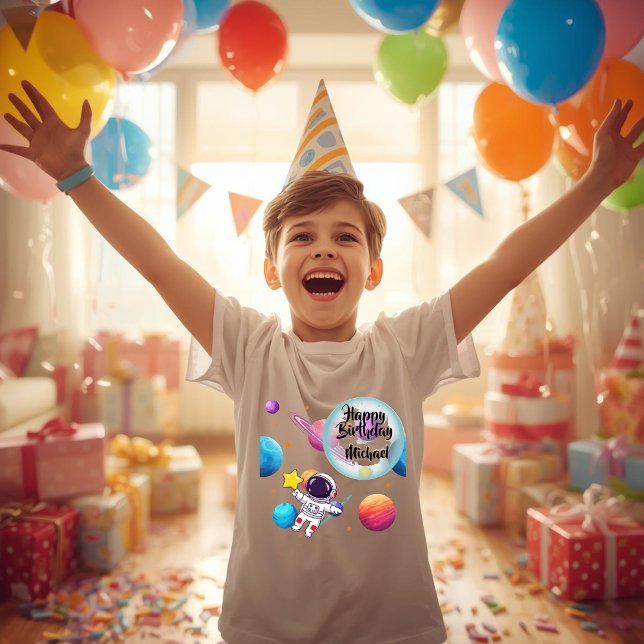 Personalized Astronaut & Planets Birthday T-Shirt (Criador carregado)