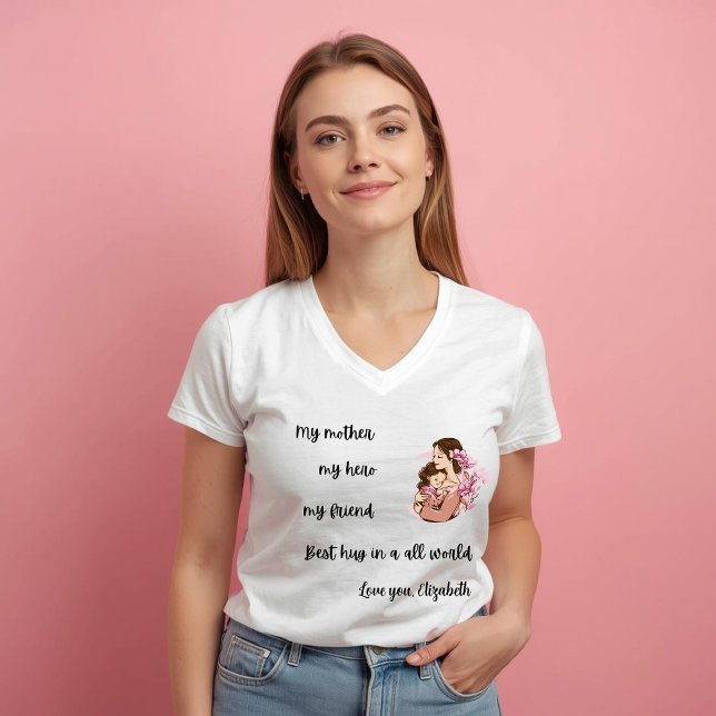 Personalized Mother's Day Mom's Hug T-Shirt (Criador carregado)