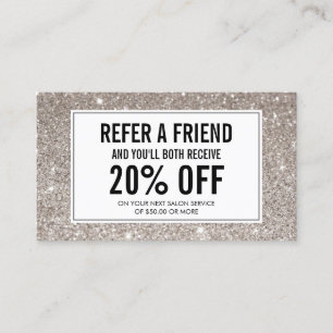 Pestanas com referência de prata do salão de