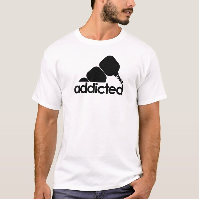 Picles Engraçado – Camiseta Viciado em Pickleball (Frente)