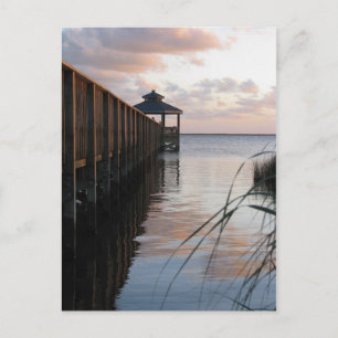 Pier & Gazebo no Sunset, Cartão Postal do Outer B
