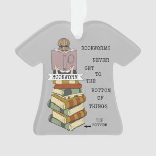 Pilha dos leitores ávidos do ornamento dos livros