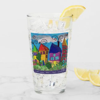 Pint O copo de vidro da aldeia
