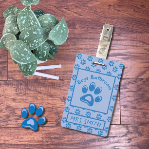Pista de animais azuis estampas de garotos crachá