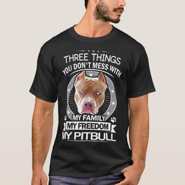 Pitbull Camisa Três Coisas Que Você Não Confunde C (Frente)