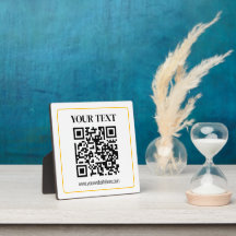 Código QR e texto editáveis com borda de ouro amar