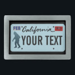 Placa de Licença Sasquatch da Califórnia<br><div class="desc">A silhueta escura de Sasquatch (Pé Grande) em uma placa de licença da Califórnia vazio. Adicione seu próprio texto. Placas de licença para estados adicionais e outras entidades (províncias canadianas, países estrangeiros), mediante pedido. Algumas pessoas são de interesse moderno para 1958, quando grandes pegadas foram encontradas em Del Norte County,...</div>