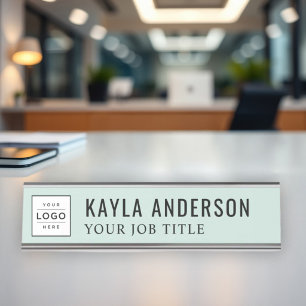 Placa de mesa com logotipo verde névoa moderna par