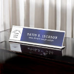 Placa De Mesa Logotipo personalizado Marinho executivo azul prof<br><div class="desc">Personalizado adicione o logotipo da sua própria empresa Marinho executivo de luxo Azul Folha metálica aço inoxidável Mínimo de nome comercial de aço inoxidável Placa com tipografia branca para o monograma adicione seu próprio nome e cargo ou posição. A placa de nome profissional de metal pode ser personalizada com seu...</div>