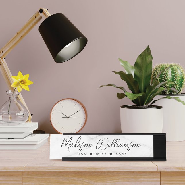 Placa De Mesa Mãe, Esposa, Chefe Trendy Brush Script Faux Marble (Criador carregado)