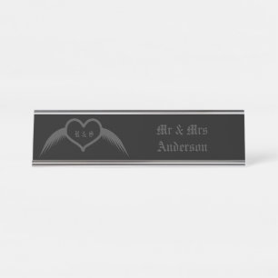 Placa De Mesa Monograma Personalizado De Coração Alado Com Casam