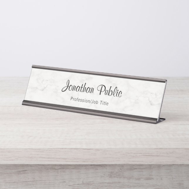 Placa De Mesa Nome Manuscrito Script White Marble Modern (Frente)