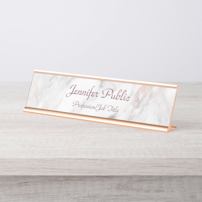 Placa De Mesa Rosa Dourado Marble Script Manuscrito Elegante Mod (Frente)