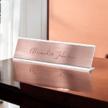 Placa De Mesa Rosa Gold Foil | Blush Pink Burgundy Modern<br><div class="desc">Blush Pink - Rosa Dourada e Folha Borgonha Metálica de Aço Inoxidável Mínimo Placa de Nome Comercial com letra branca assinatura de tipografia para o monograma. A placa Rosa Gold Foil Metal-Cartão de visita pode ser personalizada com seu nome. Entre em contato com o designer para obter itens correspondentes personalizados....</div>