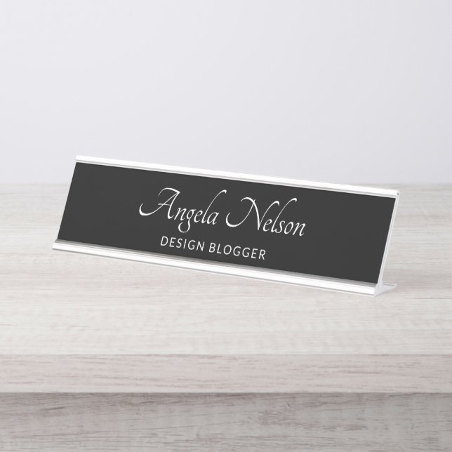 Placa De Mesa Script Moderno Elegante Preto e Branco (Frente)