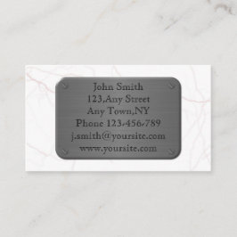 Placa de metal no modelo de cartão de negócios de