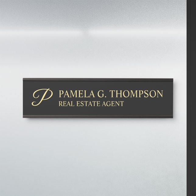 Placa De Porta Monograma de Script Elegante Preto e Dourado (Criador carregado)