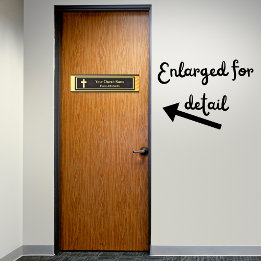 Placa De Porta Pastor Clássico Dourado E Negro