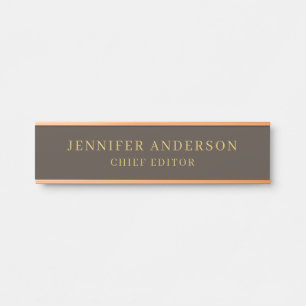 Placa De Porta Taupe Brown e Dourado Color Professional Modern Pl