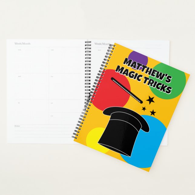 Planejador de show de mágica com varinha de mago e (Exibição)