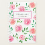 Planejador Floral Rosa Personalizado<br><div class="desc">Este bonito Planner floral é decorado com rosas cor-de-água rosa e folhas verdes. Facilmente personalizável. Use a opção Ferramenta Design para alterar o tamanho, o estilo e a cor do texto. Porque nós criamos nossa trabalho de arte, você não encontrará essa imagem exata de outros designers. Original Watercolor © Michele...</div>
