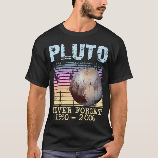 Pluto Never Forget T-Shirt design (Frente)