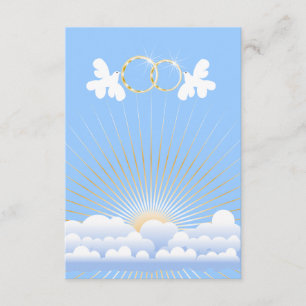 Pombas com convite do costume das alianças de