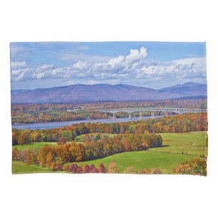 Ponte Rhinecliff no outono