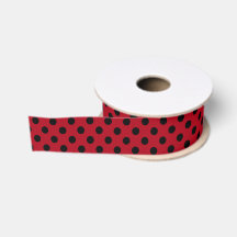 Pontos Pretos em Vermelho Escuro