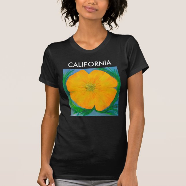 POPPY BY KATHY HOZHONI T-Shirt (Frente)