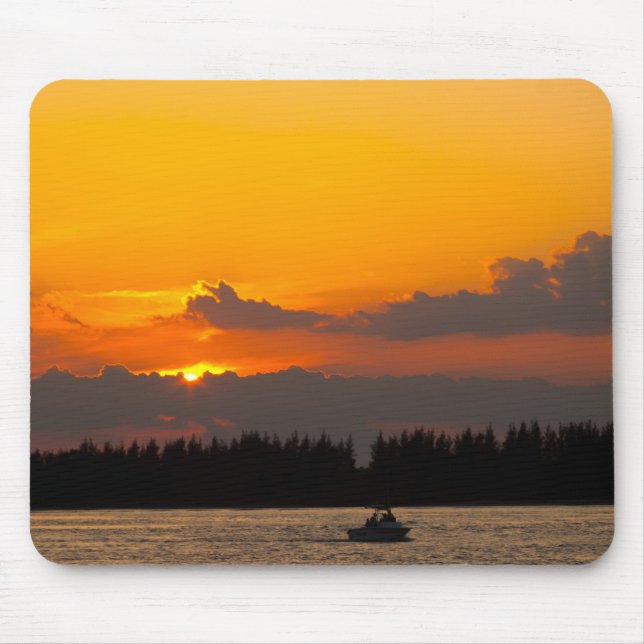 Por do sol escondendo Mousepad (Frente)