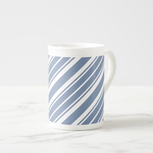 Porcelana Azul de índigo, caneca de tiquetaque branca de (Frente Esquerda)