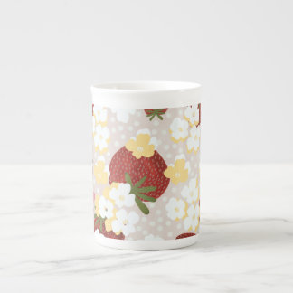 Porcelana Caneca Alta Flor de Morango Silvestre