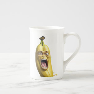 Porcelana caneca de banana cara irritada