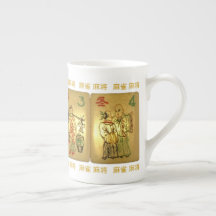 Caneca de China de osso com azulejos da estação