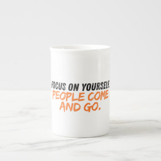Porcelana Caneca de Concentre-se em Si Mesmo
