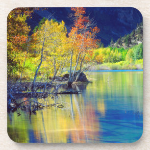 Porta-copo Árvore de Aspen no outono refletindo no Lago Grant