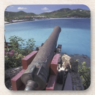 Porta-copo CARIBE, St. Barts, Connon apontando para a Baía de