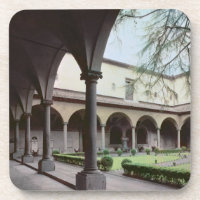 Claustro do convento, reconstruído em 1442 (foto)