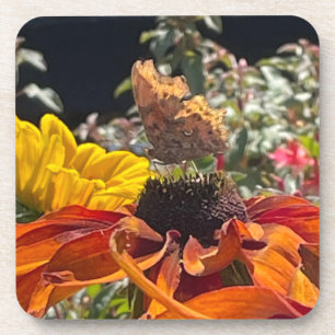 Porta-copo Comma Butterfly on a Rudbeckia Flower