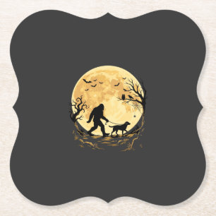 Porta-copo De Papel Labrador Bigfoot de Halloween andando sob a Lua Ch