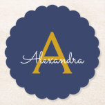 Porta-copo De Papel Nome do Monograma da Rapariga do Script Moderno Do<br><div class="desc">Portas copos de papel com o nome do Monograma de Script Simples Azul e Dourado. Isso faz a formatura perfeita,  aniversário,  casamento,  chá de panela,  aniversário,  chá de fraldas ou presente de festa de solteira para alguém que ama luxo de vidro e estilos quíticos.</div>