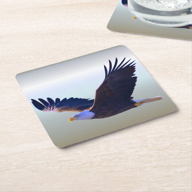 Porta-copo De Papel Quadrado Bald Eagle Voando (Inclinado)