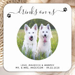 Porta-copo De Papel Quadrado Bebidas Modernas No Casamento Personalizado De Pet<br><div class="desc">Bebidas Em Nós! Adicione o toque final ao seu casamento com estas bonitas portas copos de casamento de fotos personalizadas. Perfeito para o seu casamento após festa e recepção, e como favores de casamento para os seus hóspedes. Personalize essas portas copos de casamento de cachorro fotográfico com sua foto favorita...</div>
