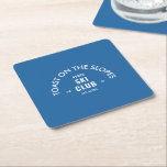 Porta-copo De Papel Quadrado Brinde No Céu Azul Do Clube De Esqui Slopes Après<br><div class="desc">Toast On The Slopes, Après Ski Club, sky blue ski resort crest, portas copos de papel. Personalize com o ano de sua viagem de esqui e local da estância de esqui. Perfeito para uma viagem de esqui de destino de grupo ou para um aniversário, solteiro ou festa de solteira do...</div>