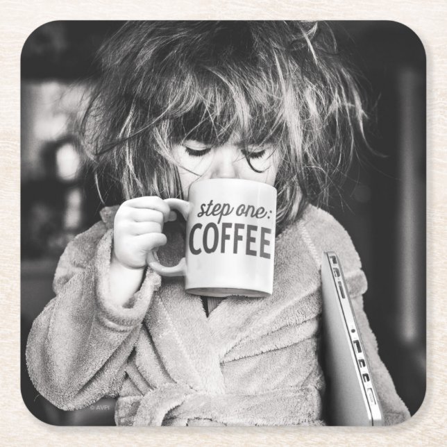 Porta-copo De Papel Quadrado Café Bebendo (Frente)