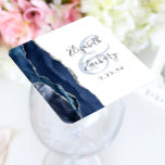 Porta-copo De Papel Quadrado Casamento de Prata Azul com Marinho de Script Geod<br><div class="desc">Esta elegante porta copos de casamento moderna apresenta um marinho azul de aquarela agate design com falso brilho prateado. Personalize facilmente o texto da cinza de carvão em um fundo branco,  com os nomes da noiva e do noivo em caligrafia manual sobre uma grande e pálida ampersand azul.</div>