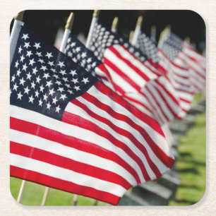 Porta-copo De Papel Quadrado Cemitério militar histórico com bandeiras dos E.