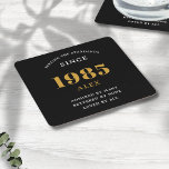 Porta-copo De Papel Quadrado Chic Dourado Elegante Preto do Nome do aniversário<br><div class="desc">Portas copos de papel personalizadas, preto aniversário de 40 anos e Dourado, Premium - Elegância de celebração. Comemore um aniversário de marco com nossas portas copos de papel chic, de qualidade superior e aniversário de 40 anos. Extremamente desenhadas com um esquema impressionante de cor preta e dourada, estas portas copos...</div>